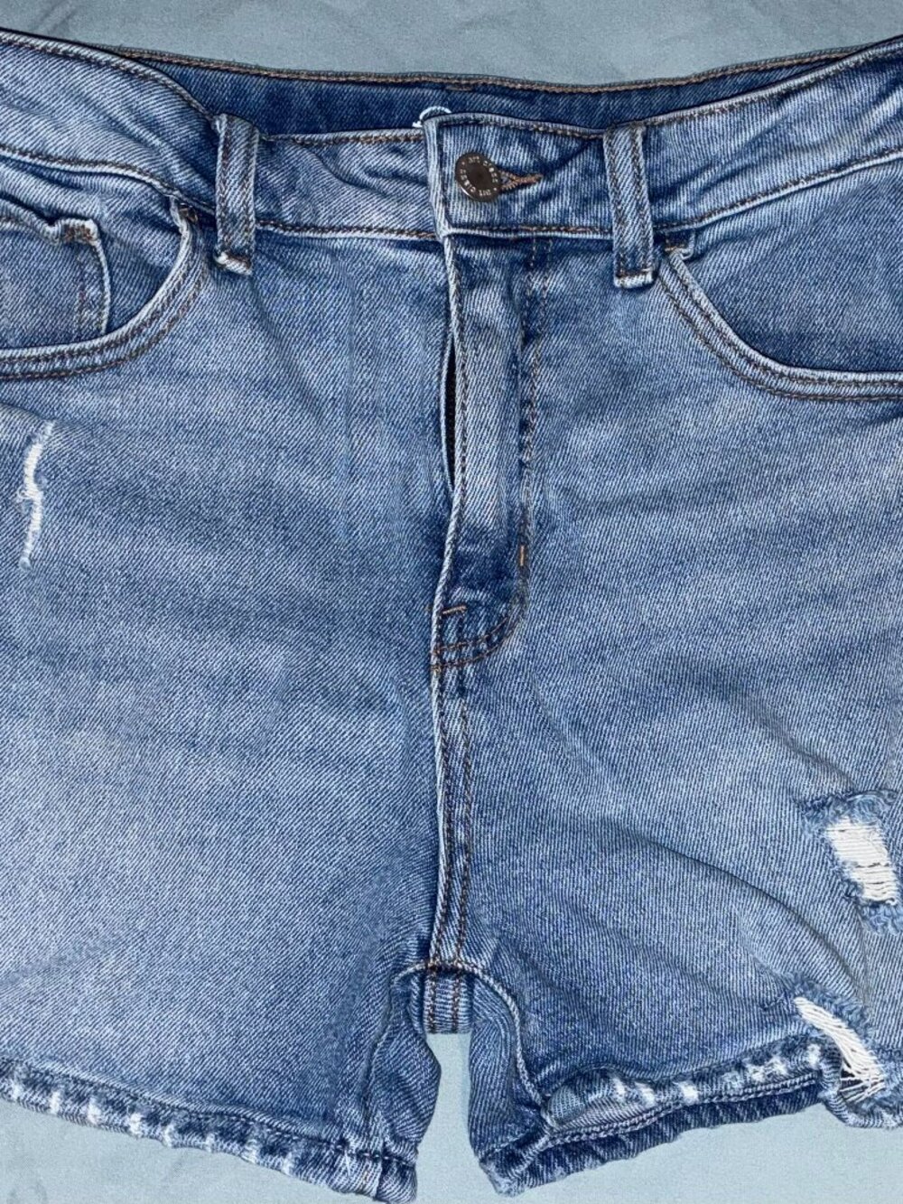 Art Class Light Wash Distressed Mid- Rise Jean Shorts Girls Size 14